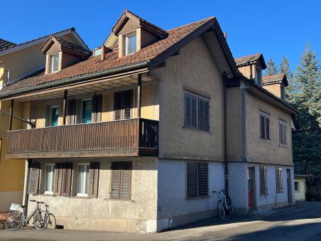 Mehrfamilienhaus mit 4 Kleinwohnungen 